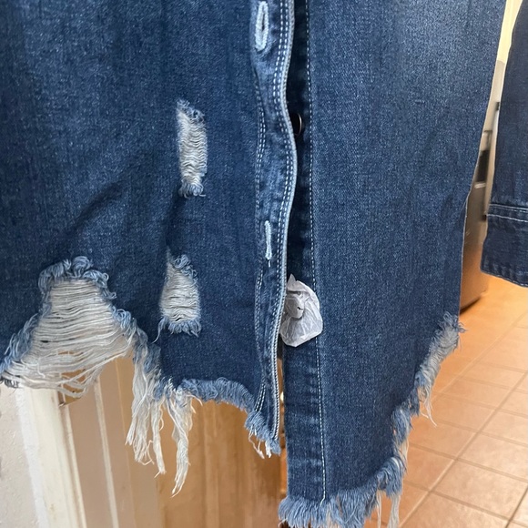 Distressed denim jacket shacket American Bazi brand size 2x NWT - Picture 4 of 7